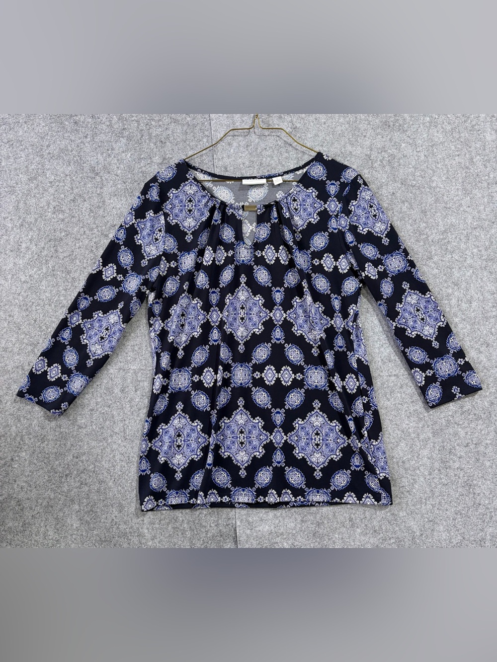 NY & Co Women's Blue Moroccan Tile Patterned Keyhole Neck Top w/ Metal Accent